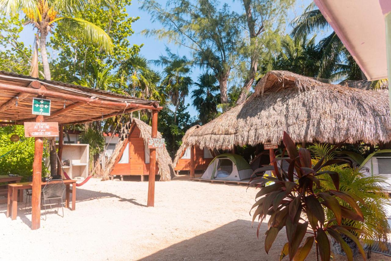 Mapache Hostel & Camping 홀박스아일랜드 외부 사진