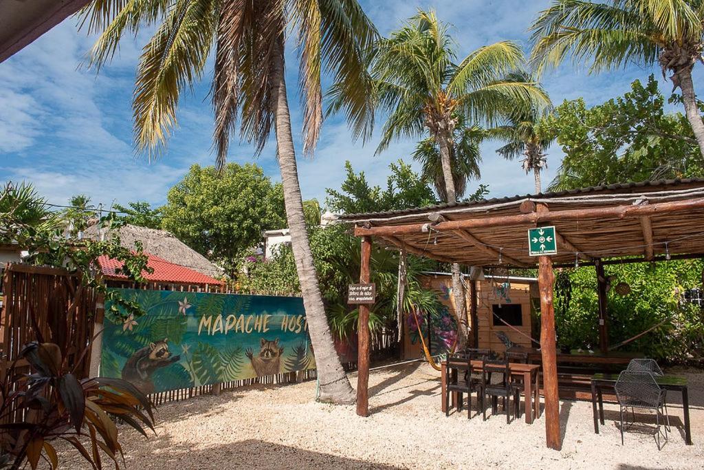 Mapache Hostel & Camping 홀박스아일랜드 외부 사진